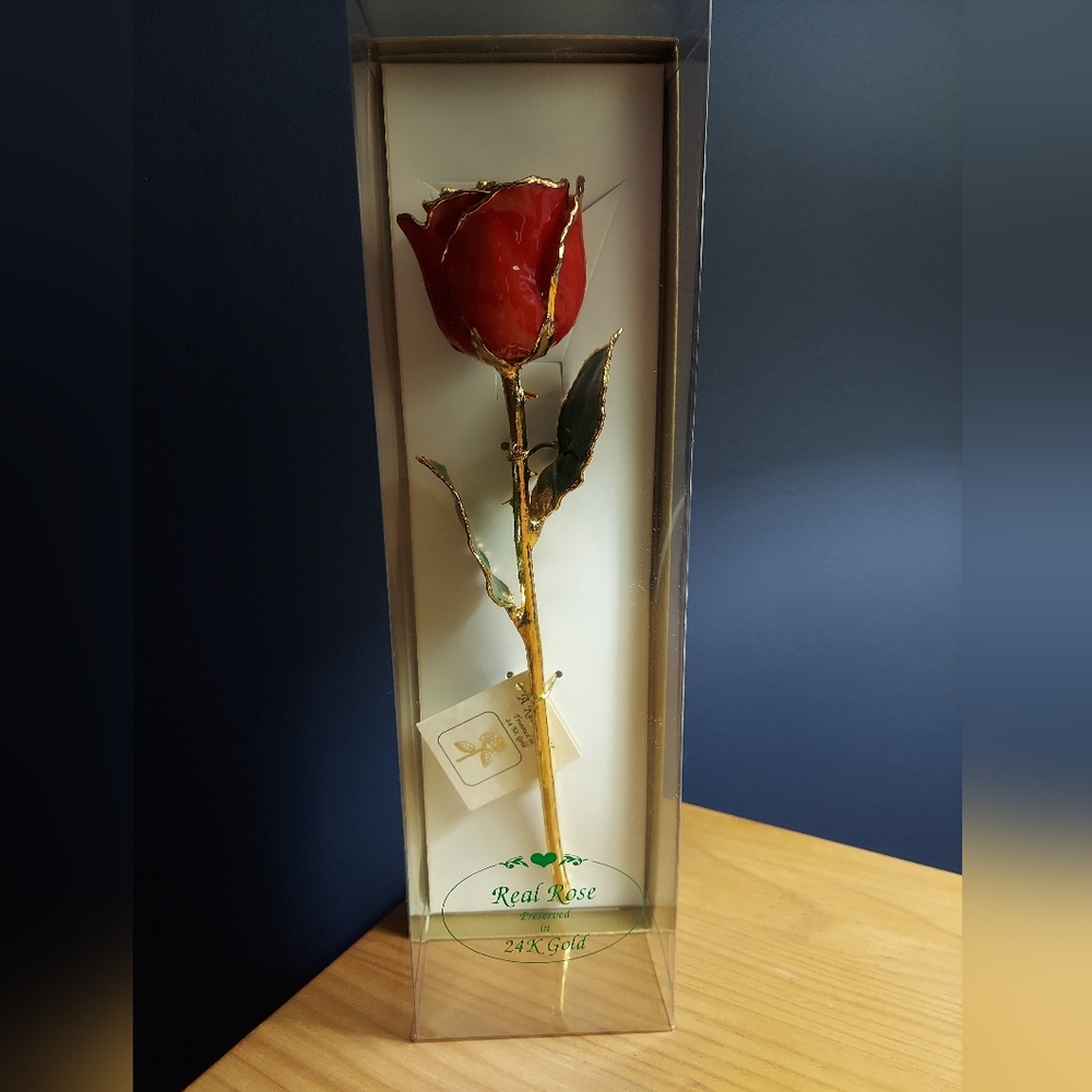 Red and Gold Rose Sculpture Art
